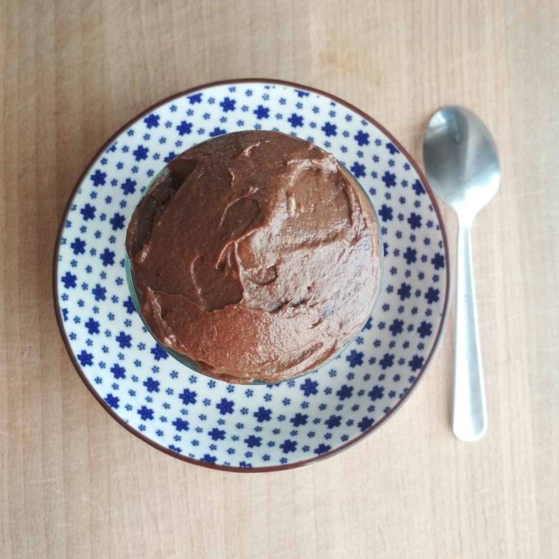 AIP-avokadovo-cokoladovy-mousse-pj-blog